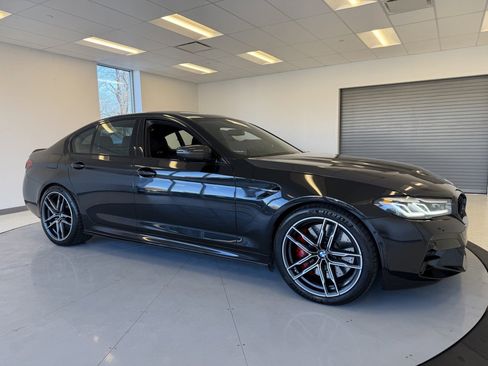 Used 2022 BMW M5 w/ Executive Package image 75
