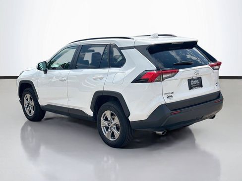 Used 2025 Toyota RAV4 XLE AWD/4WD image 10