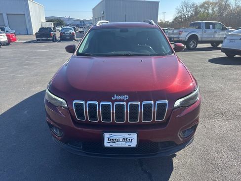 Used 2019 Jeep Cherokee Latitude Plus w/ Comfort/Convenience Group image 8