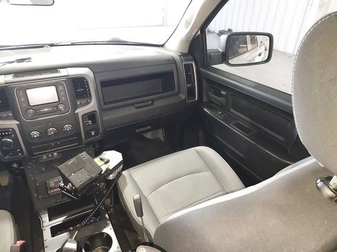 Used 2022 RAM 1500 4x4 Crew Cab Classic image 11