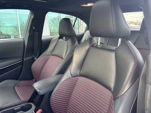 Used 2023 Toyota Corolla XSE image 15