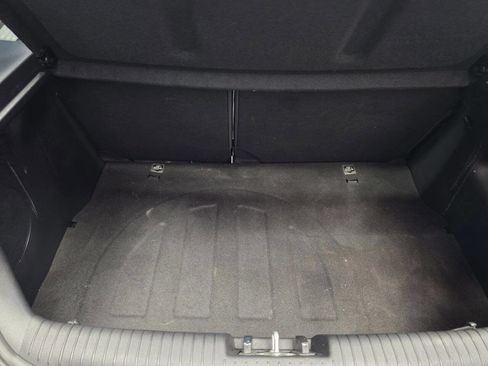 Used 2016 Hyundai Veloster Turbo FWD image 25