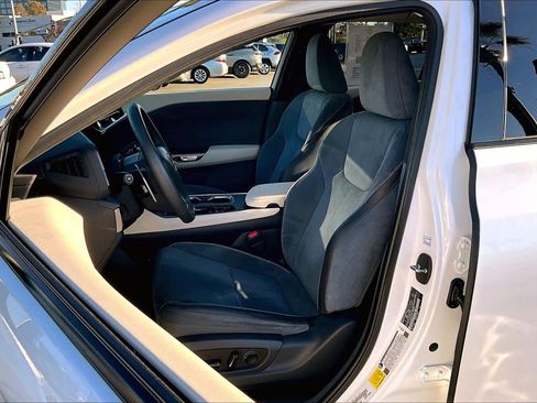 Used 2023 Lexus RZ 450e Premium w/ Accessory Package (Z1) image 7