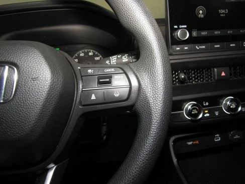 Certified 2025 Honda CR-V LX image 6