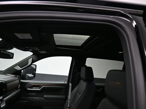 Certified 2024 Chevrolet Silverado 1500 High Country w/ High Country Premium Package image 14