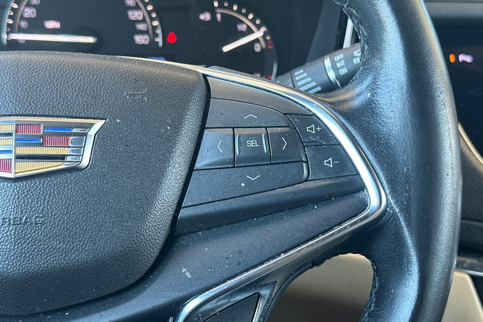 Used 2019 Cadillac XT5 FWD image 32