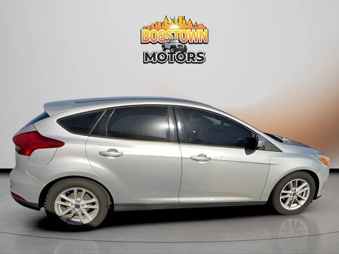 Used 2018 Ford Focus SE image 6