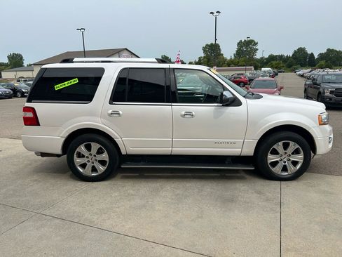 Used 2016 Ford Expedition Platinum AWD/4WD image 4