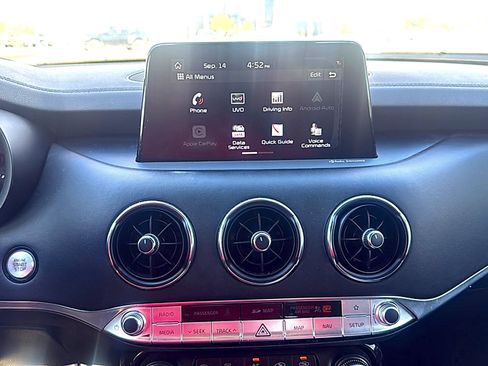 Used 2020 Kia Stinger GT2 RWD image 10