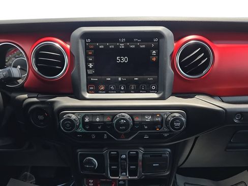 Used 2023 Jeep Wrangler Unlimited Rubicon w/ Cold Weather Group AWD/4WD image 20