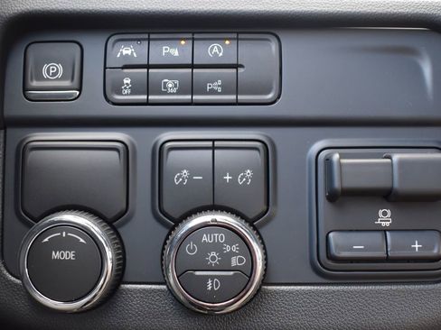 New 2026 Chevrolet Tahoe Premier w/ Sun And Tow Package image 19