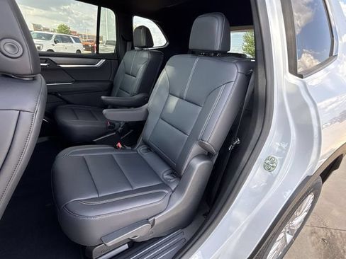 New 2026 GMC Acadia Elevation w/ Elevation Premium Package FWD image 23
