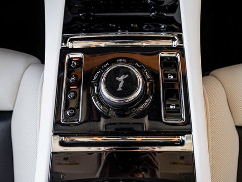 Certified 2024 Rolls-Royce Ghost AWD/4WD image 20