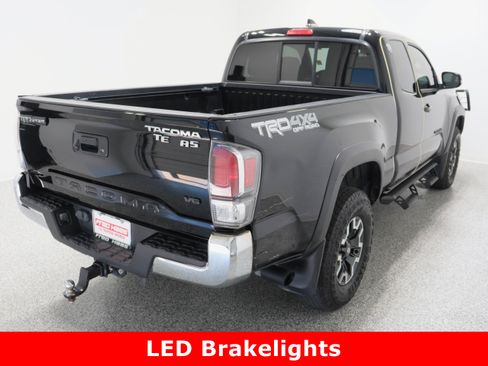 Used 2023 Toyota Tacoma TRD Off-Road image 7