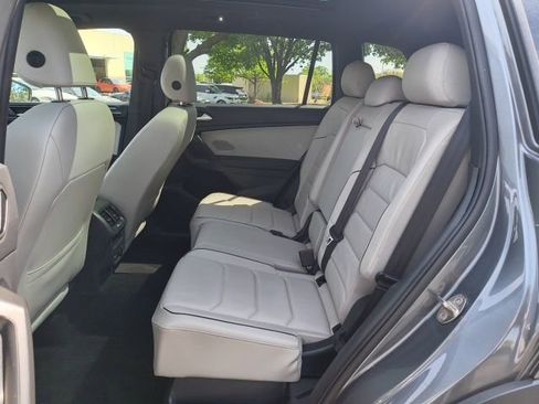 Used 2021 Volkswagen Tiguan SEL Premium R-Line AWD/4WD image 7
