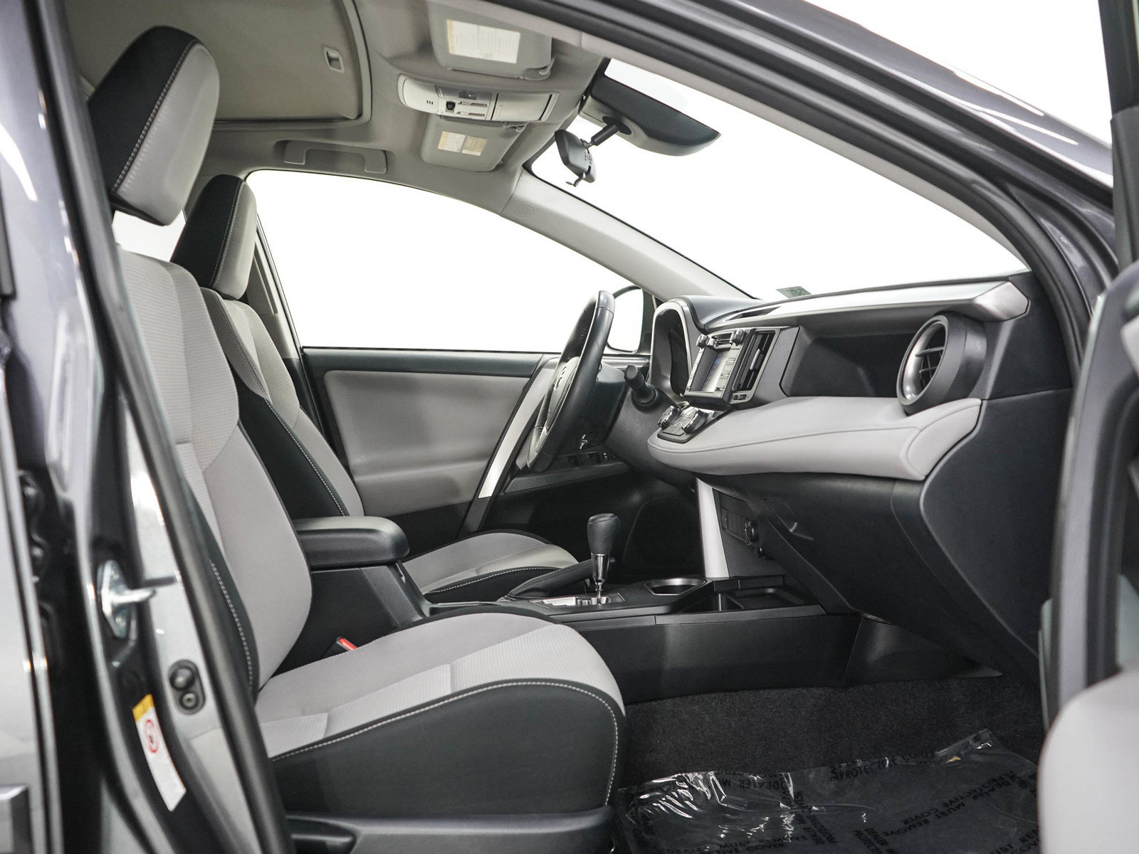 Used 2018 Toyota RAV4 XLE AWD/4WD image 11