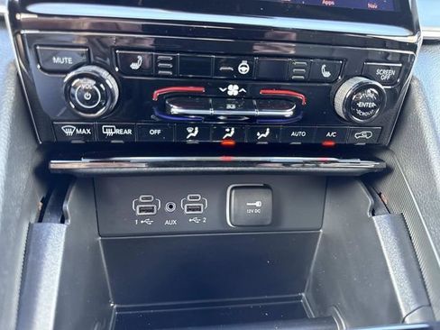 New 2025 Jeep Grand Cherokee Limited w/ Trailer Tow Package image 26