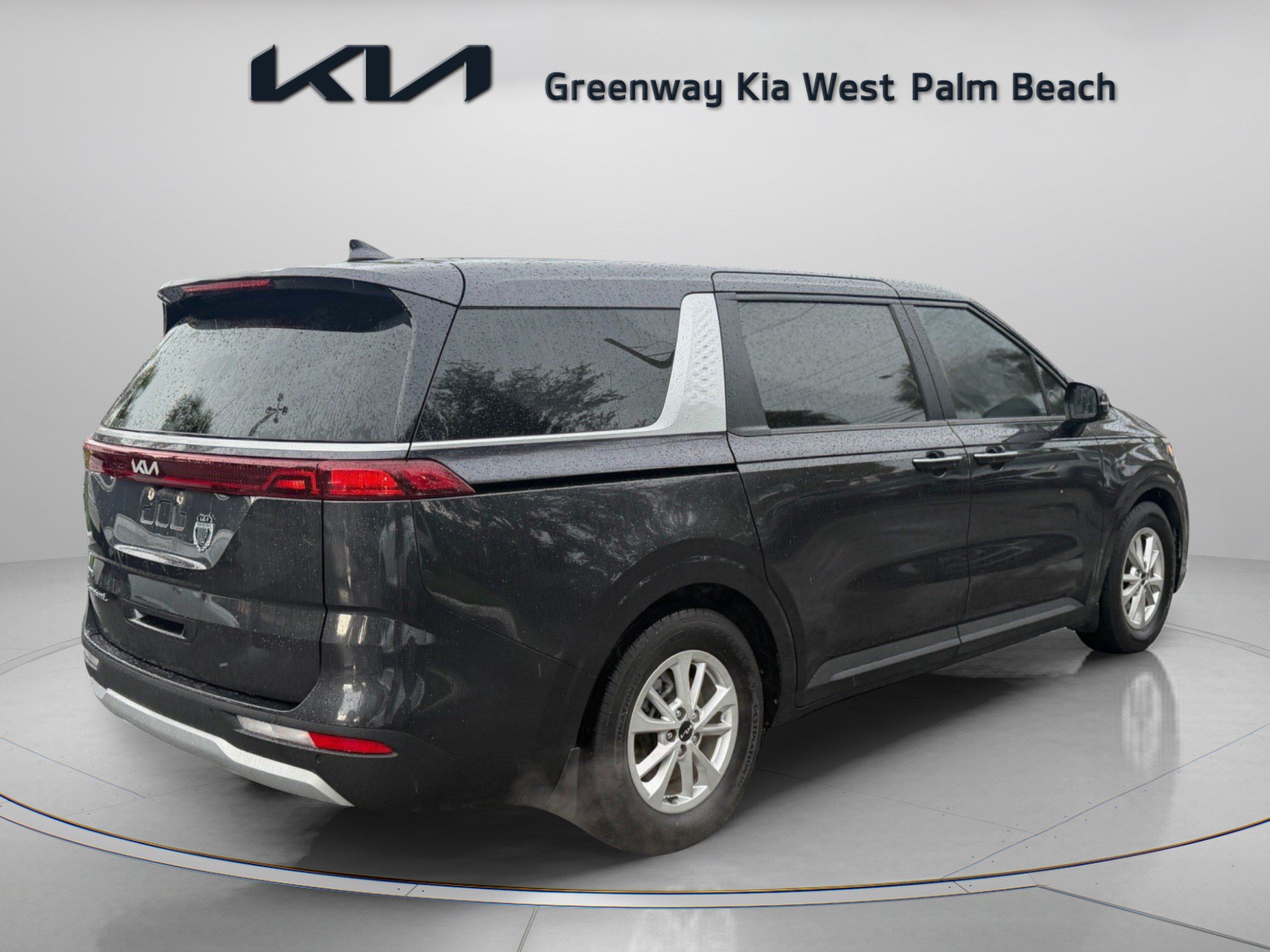 Used 2022 Kia Carnival LX FWD image 7
