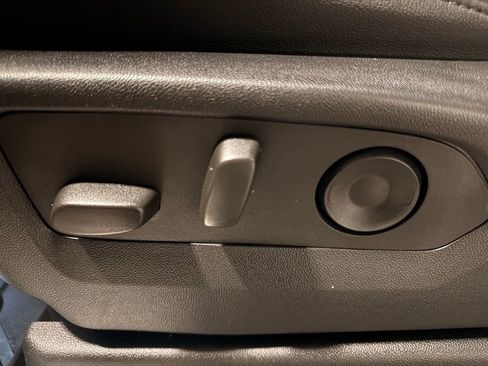 Used 2024 Chevrolet Tahoe Z71 w/ Z71 Off-Road Package image 15