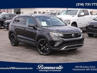 Certified 2023 Volkswagen Taos SE w/ Panoramic Sunroof Package