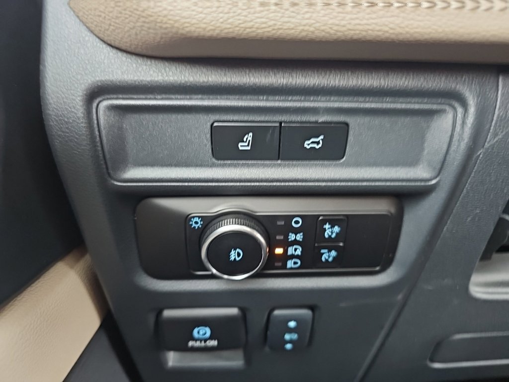 Used 2024 Ford Expedition Max Limited RWD image 36