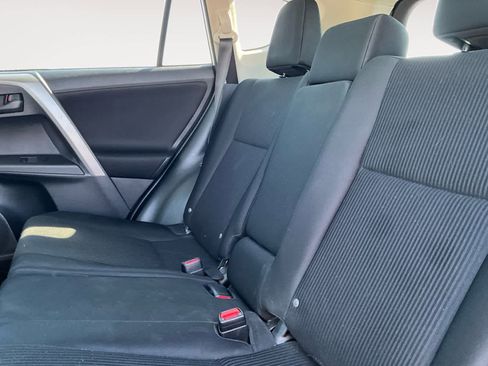 Used 2016 Toyota RAV4 LE AWD/4WD image 14