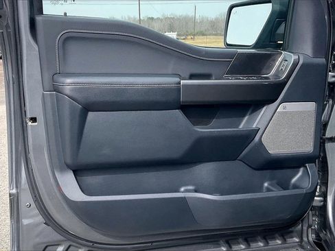 Certified 2022 Ford F150 XLT w/ Equipment Group 302A High image 17