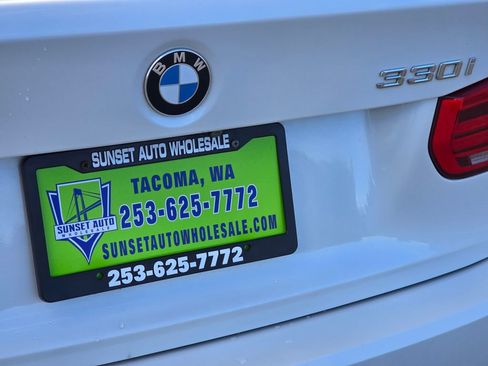 Used 2018 BMW 330i Sedan RWD image 15