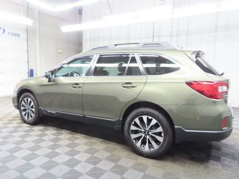 Used 2017 Subaru Outback 2.5i Limited AWD/4WD image 6