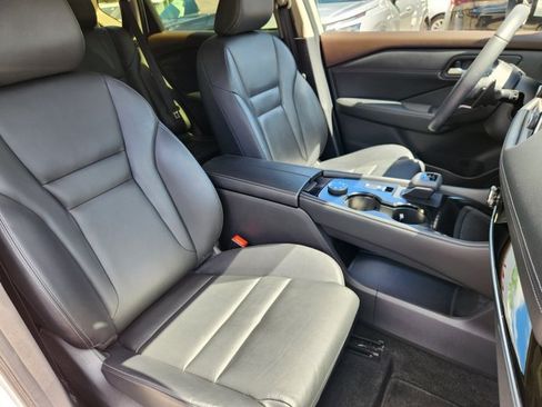 Certified 2023 Nissan Rogue SL AWD/4WD image 14