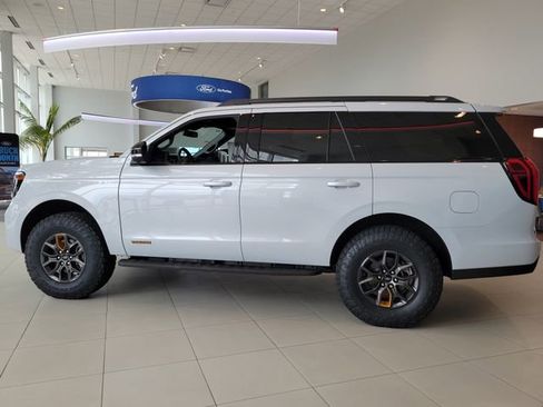 New 2026 Ford Expedition Tremor image 6