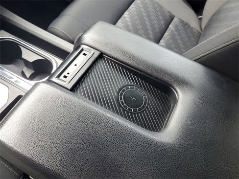Used 2020 Toyota Tundra SR5 w/ SR5 Upgrade Package image 33