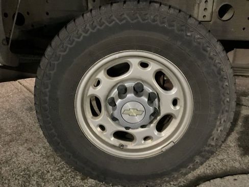 Used 2002 Chevrolet Silverado 2500 LS w/ Electrical Convenience Pkg image 26