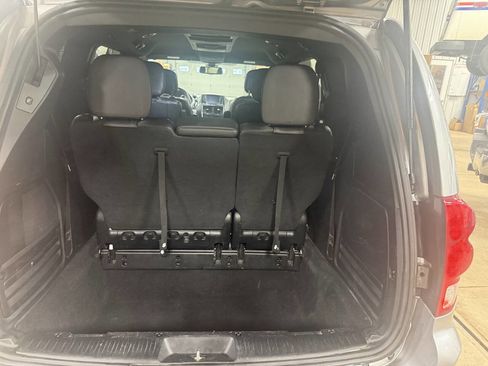 Used 2018 Dodge Grand Caravan GT image 27