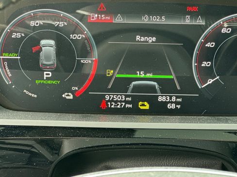 Used 2019 Audi e-tron Premium Plus w/ Cold Weather Package image 33