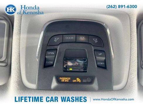 Used 2022 Toyota Corolla Cross XLE w/ Convenience Package image 29