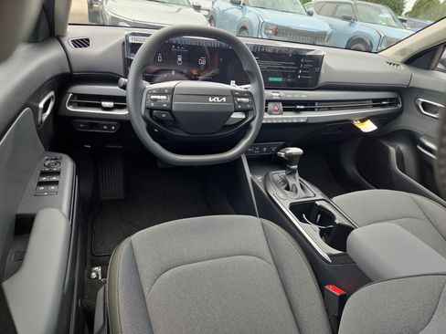 New 2026 Kia K4 FWD image 6