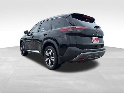 Used 2023 Nissan Rogue SL FWD image 5