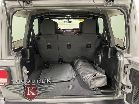 Used 2021 Jeep Wrangler Unlimited Rubicon w/ Uconnect 4C Nav & Sound Group image 24