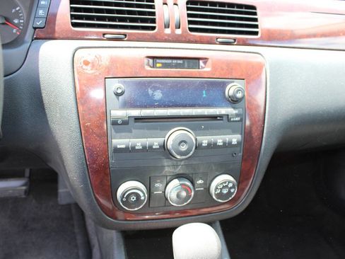 Used 2008 Chevrolet Impala LS FWD image 15