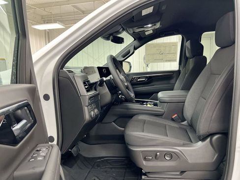 New 2026 Chevrolet Suburban LS AWD/4WD image 20