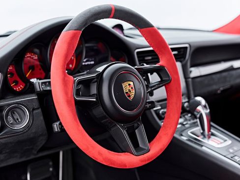 Used 2019 Porsche 911 GT2 RS RWD image 57