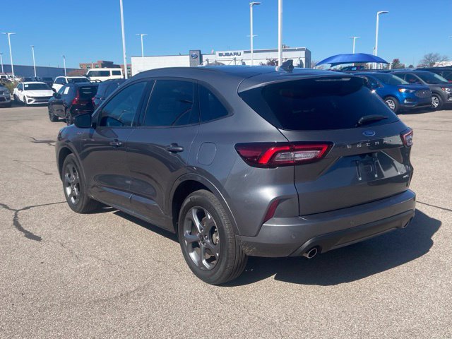 Used 2024 Ford Escape ST-Line w/ Tech Pack #1 AWD/4WD image 6
