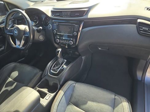 Used 2019 Nissan Rogue Sport SL w/ Premium Package image 13