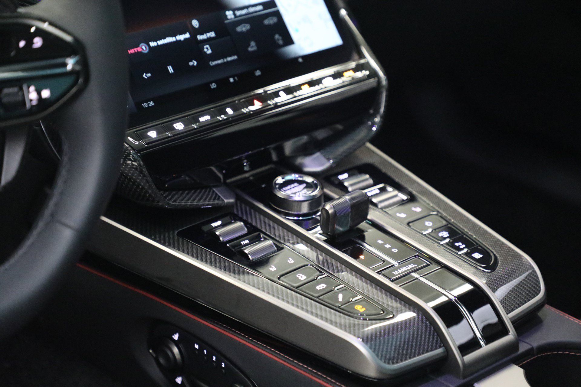 Used 2026 Aston Martin Vanquish RWD image 23