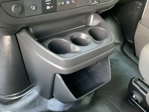 Used 2022 GMC Savana 2500 w/ Driver Convenience Package RWD image 15