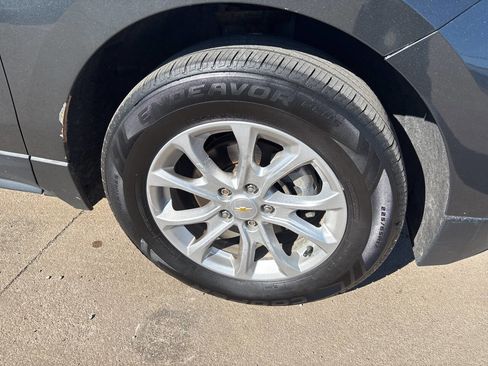 Used 2018 Chevrolet Equinox LT image 9