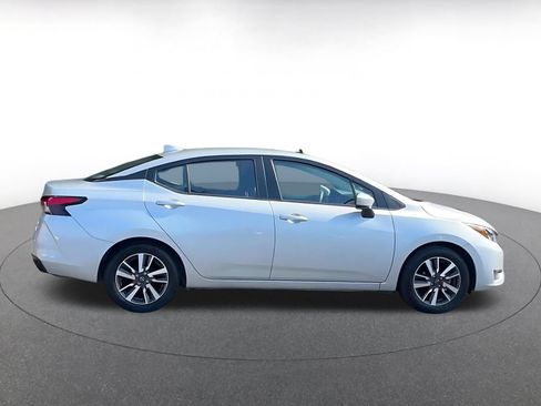 Used 2025 Nissan Versa SV FWD image 13
