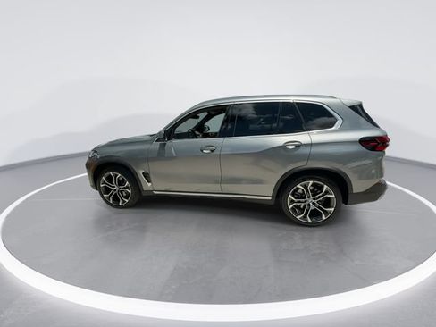 Used 2025 BMW X5 sDrive40i w/ Parking Assistance Package RWD image 5