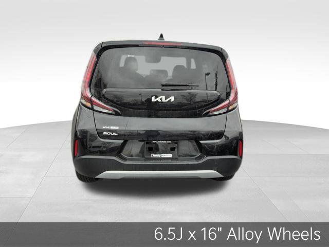 Certified 2024 Kia Soul LX w/ Option Group 015 FWD image 7